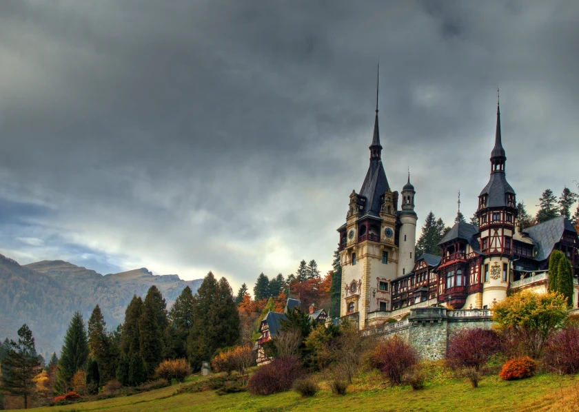 Rumanía medieval, Transilvania y Monasterios